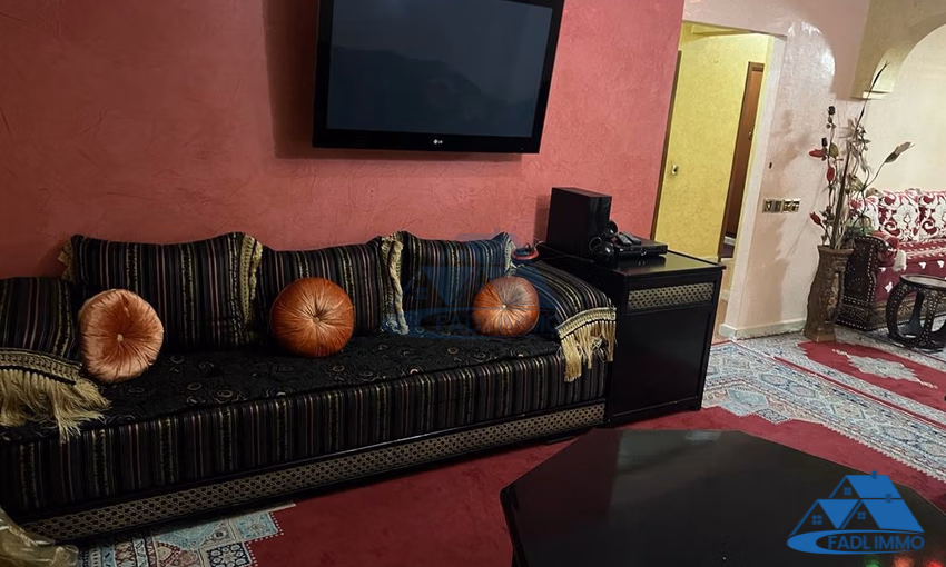 شقة للإيجار مع شرفة في الطابق الثاني شقة للإيجار مع شرفة في الطابق الثاني