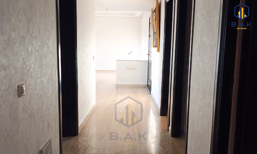 شقة للإيجار مع تراس في الطابق السابع