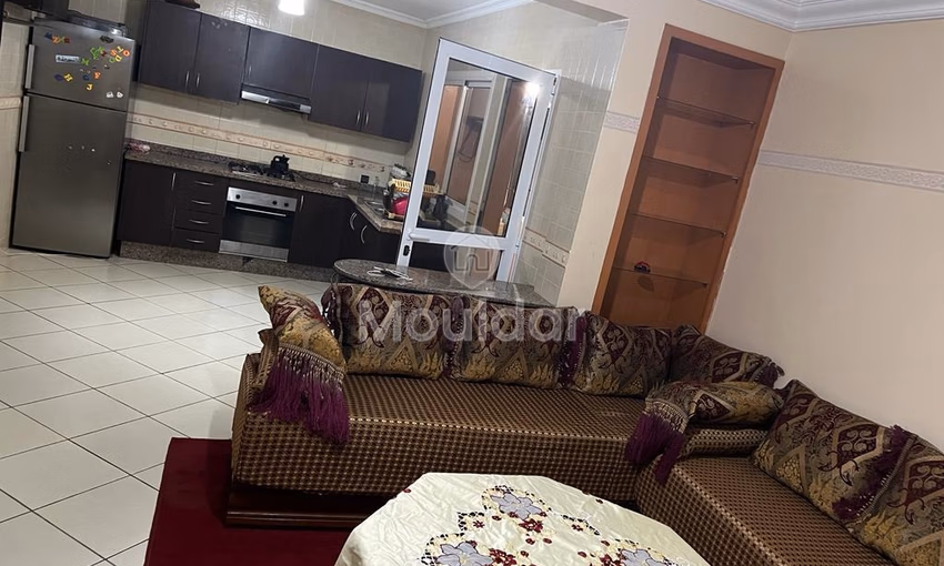 Appartement à louer avec balcon au deuxième étage Appartement à louer avec balcon au deuxième étage