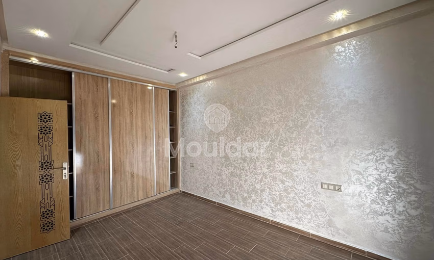 Appartement à louer - 3 chambres, 116 m²