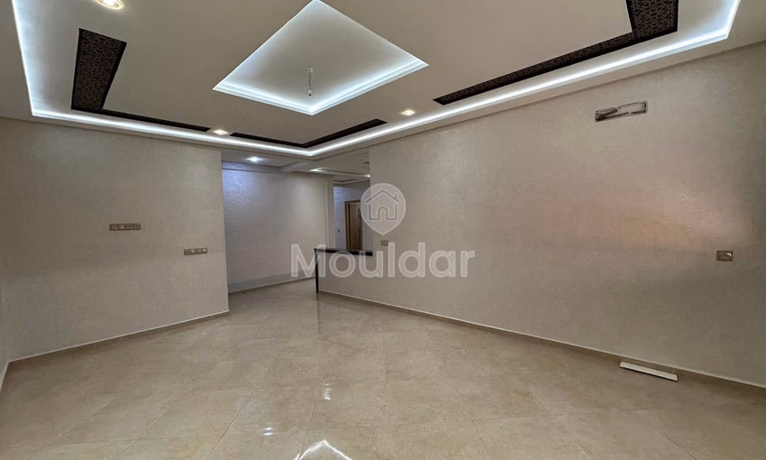 Appartement à louer - 3 chambres, 116 m²