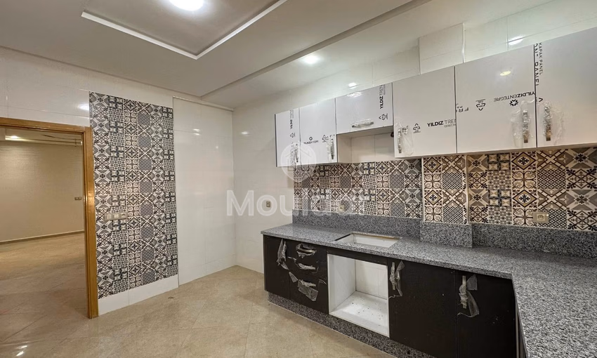 Appartement à louer - 3 chambres, 116 m²