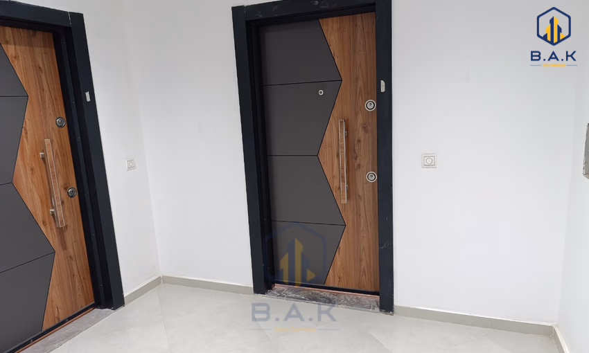 مكتب جديد للإيجار مع موقف سيارات