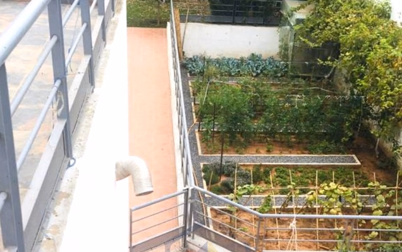 Villa for sale with terrace