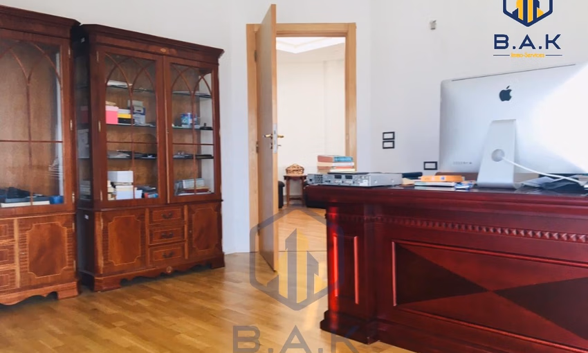 Villa for sale with terrace