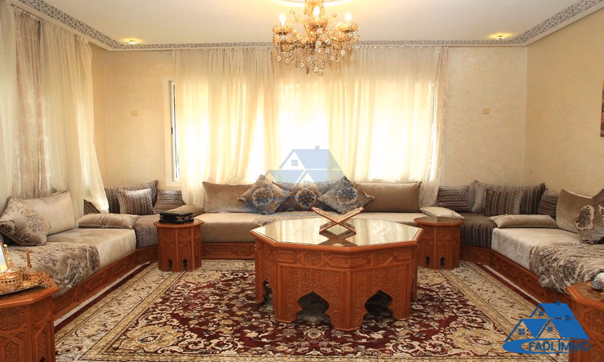 فيلا للبيع مع مسبح فيلا للبيع مع مسبح