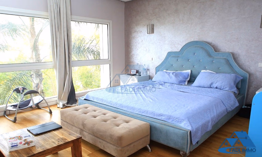 فيلا للبيع مع مسبح فيلا للبيع مع مسبح