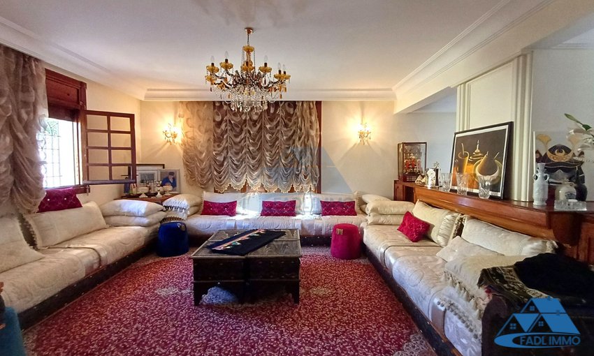 Villa for sale with terrace - view 3