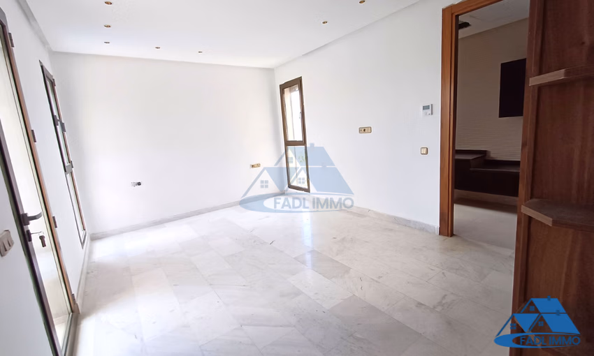 Villa for sale with swimming pool