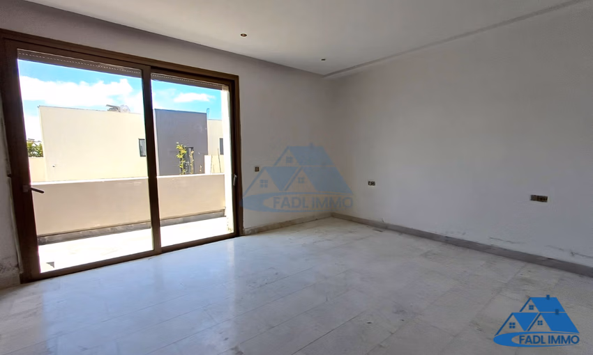 Villa for sale with swimming pool