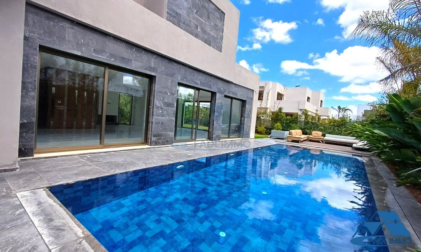 Villa for sale with swimming pool - view 5
