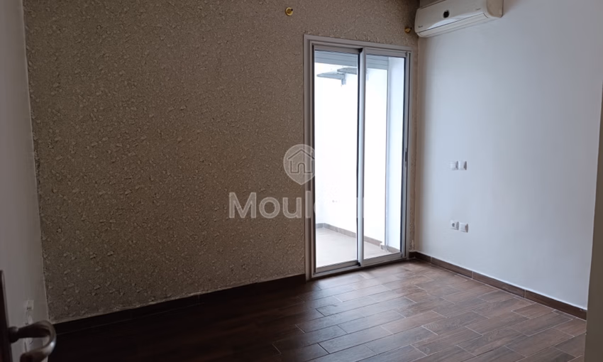 Appartement à louer au troisième étage Appartement à louer au troisième étage