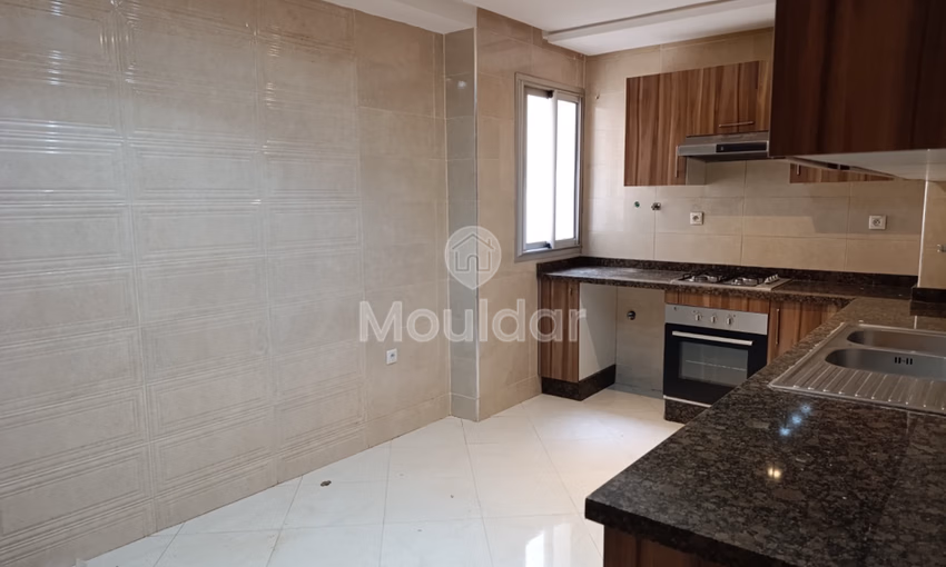 Appartement à louer au troisième étage Appartement à louer au troisième étage