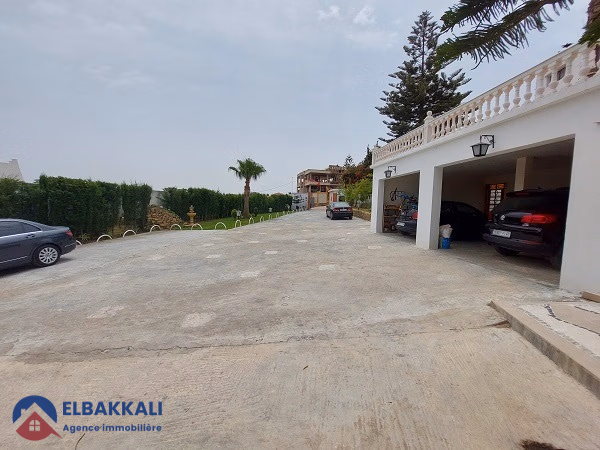 Villa for rent with terrace