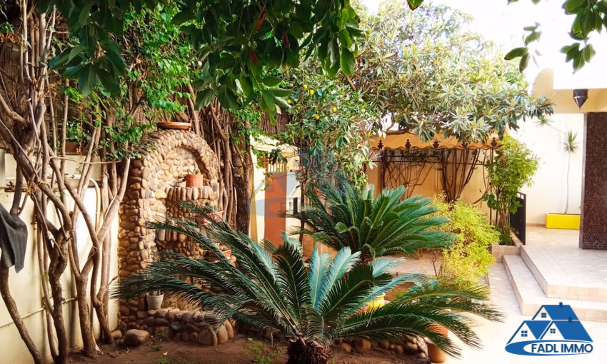 Villa en venta con terraza