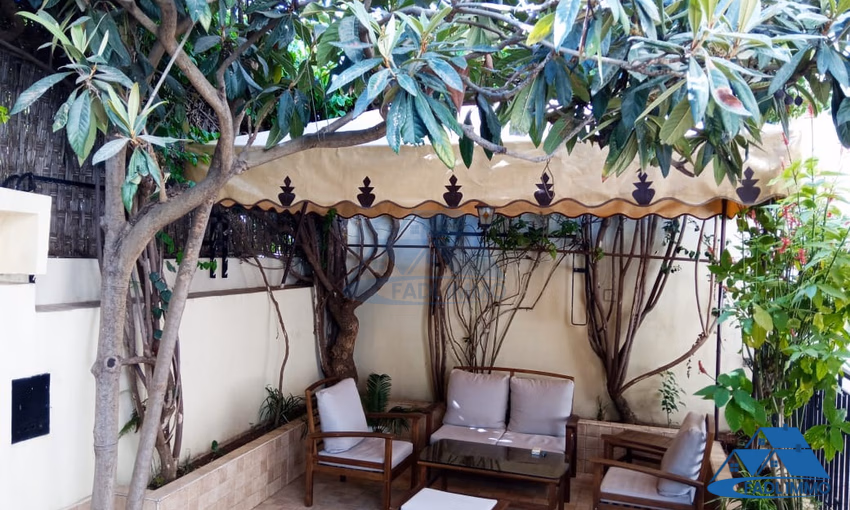 Villa en venta con terraza