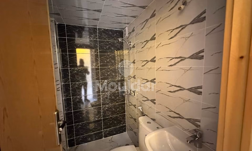 Apartamento en venta en Fez - 3 habitaciones, Ruta de Sefrou, 3er piso. Apartamento en venta en Fez - 3 habitaciones, Ruta de Sefrou, 3er piso.