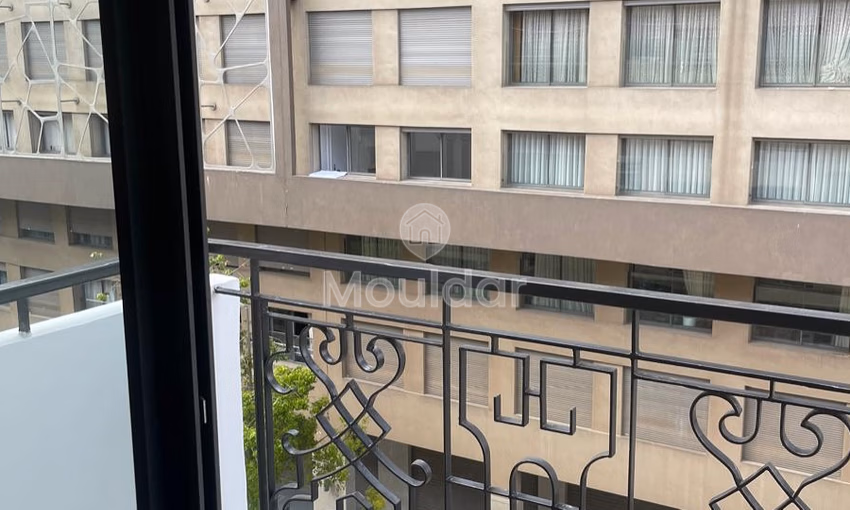 شقة جميلة غير مفروشة في الدار البيضاء شقة جميلة غير مفروشة في الدار البيضاء