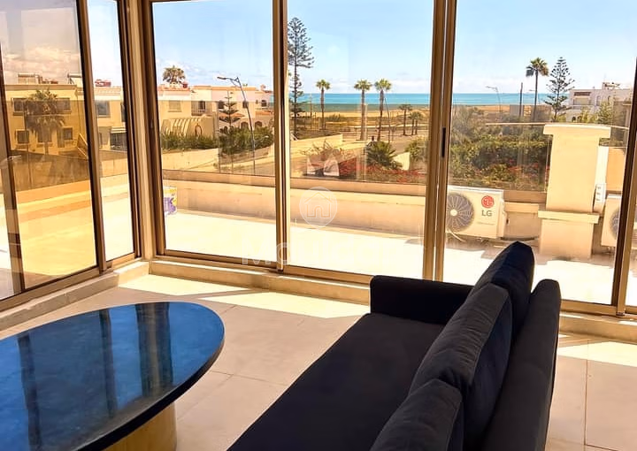 Villa en venta en Dar Bouazza, 4 habitaciones, superficie 616m².