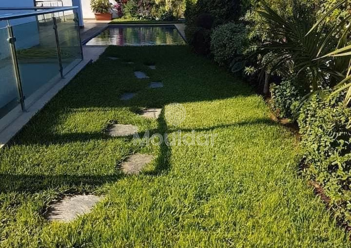 Villa en venta en Dar Bouazza, 4 habitaciones, superficie 616m².