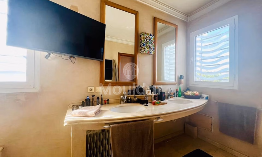 فيلا للبيع في الدار البيضاء، كاليفورنيا - 5 غرف نوم فيلا للبيع في الدار البيضاء، كاليفورنيا - 5 غرف نوم