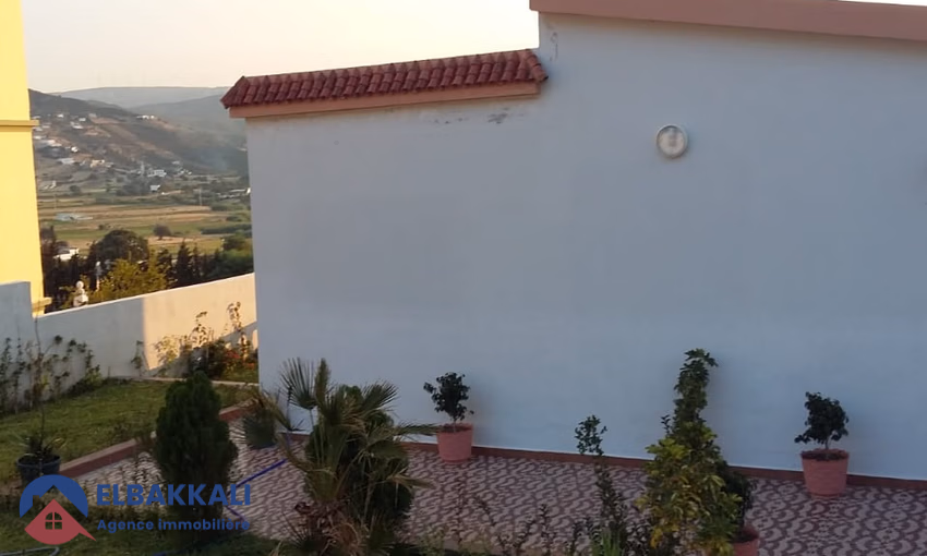 Villa for sale with swimming pool