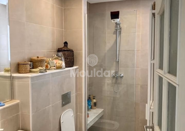 شقة للبيع في الدار البيضاء، منطقة راسين - غرفتان، 95 م².