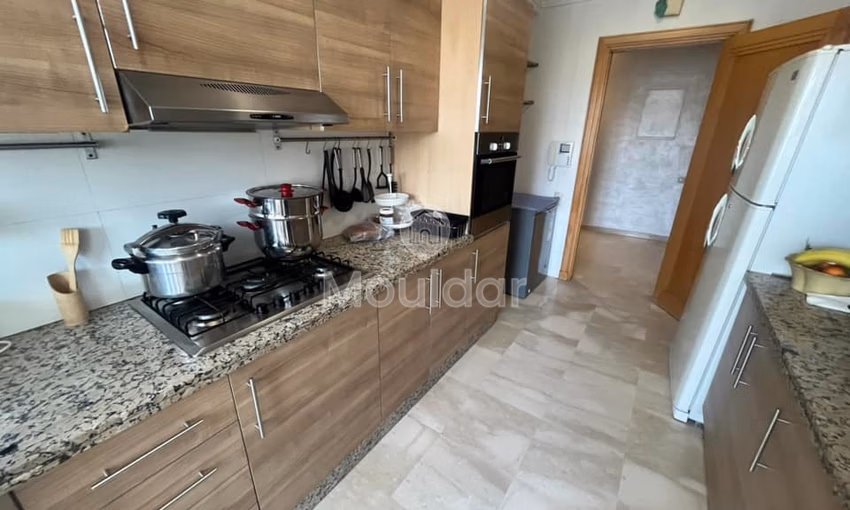 شقة للإيجار - 3 غرف نوم، 160م²، المعاريف، الدار البيضاء