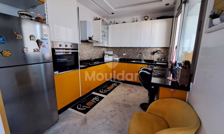 شقة للبيع في الدار البيضاء، أنفا - 2 غرف، 121 م².