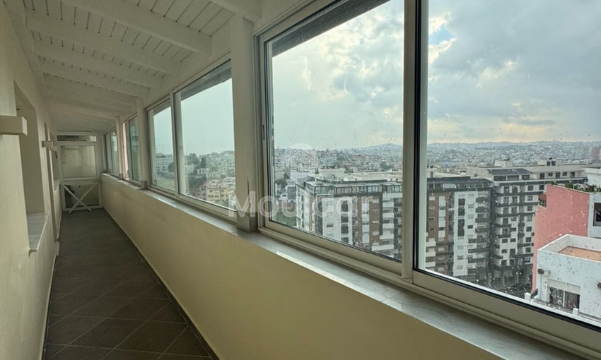 Apartment for rent with terrace Apartment for rent with terrace