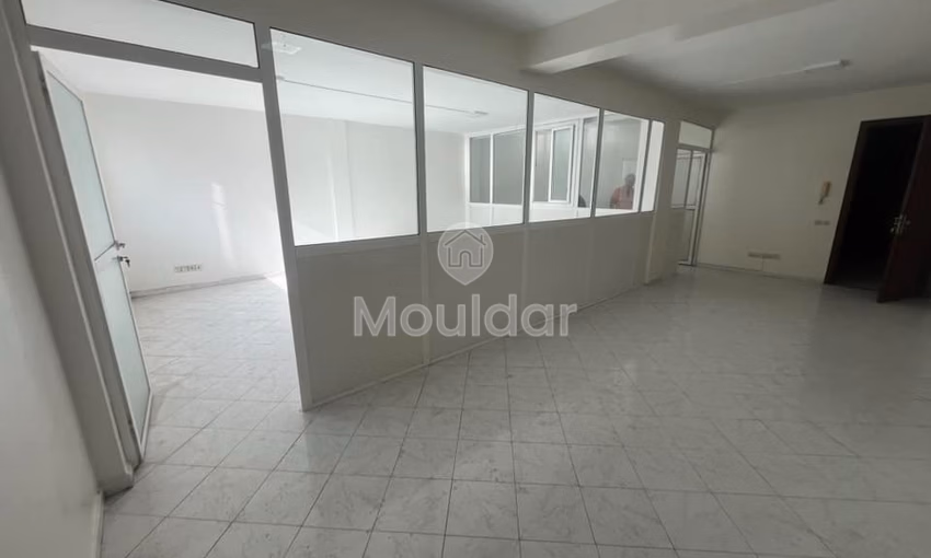 مكتب للبيع في الدار البيضاء، سيدي بليوت، 74م²