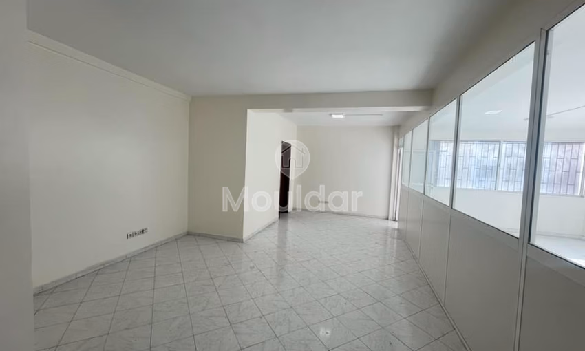 مكتب للبيع في الدار البيضاء، سيدي بليوت، 74م²