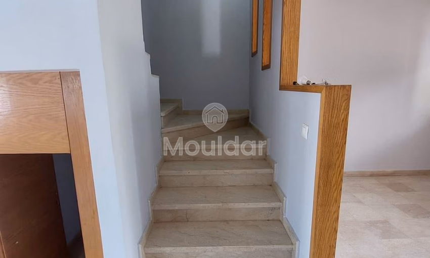 Villa à louer avec piscine