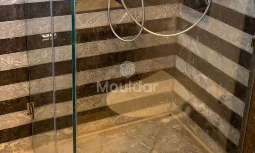 Apartment for sale - 3 bedrooms, 181 m², 2nd floor