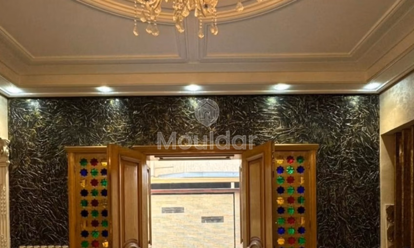 Villa à vendre - 4 chambres, 490 m² Villa à vendre - 4 chambres, 490 m²