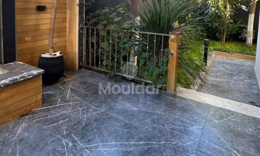 Villa à vendre - 4 chambres, 490 m² Villa à vendre - 4 chambres, 490 m²