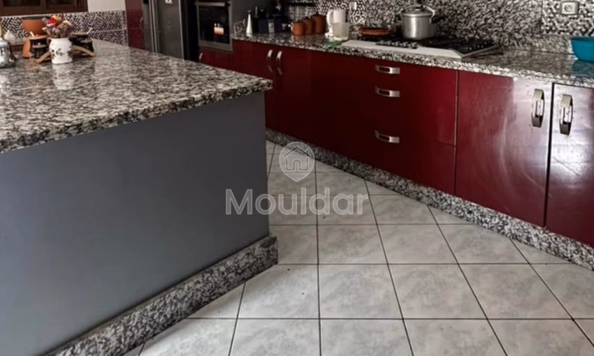 Villa à vendre - 4 chambres, 490 m² Villa à vendre - 4 chambres, 490 m²