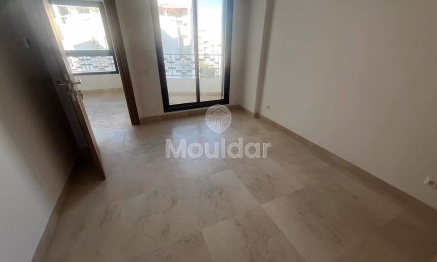 استوديو للإيجار في غوثييه، الدار البيضاء - 50م²، الطابق الخامس.