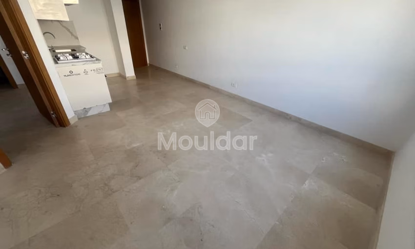 استوديو للإيجار في غوثييه، الدار البيضاء - 50م²، الطابق الخامس.