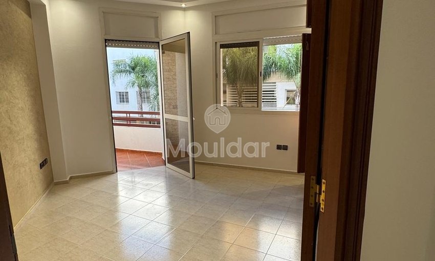 Appartement à louer avec balcon au premier étage