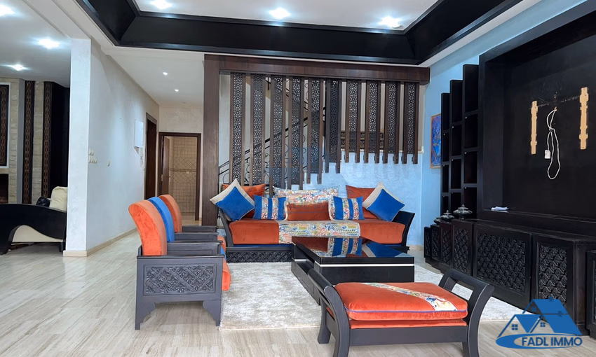 فيلا للشراء مع تراس فيلا للشراء مع تراس