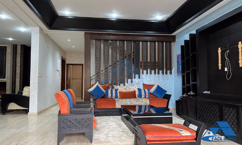 فيلا للشراء مع تراس فيلا للشراء مع تراس