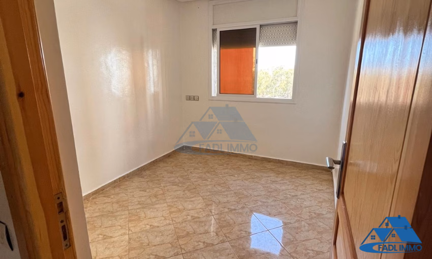 شقة للشراء في الطابق الثاني