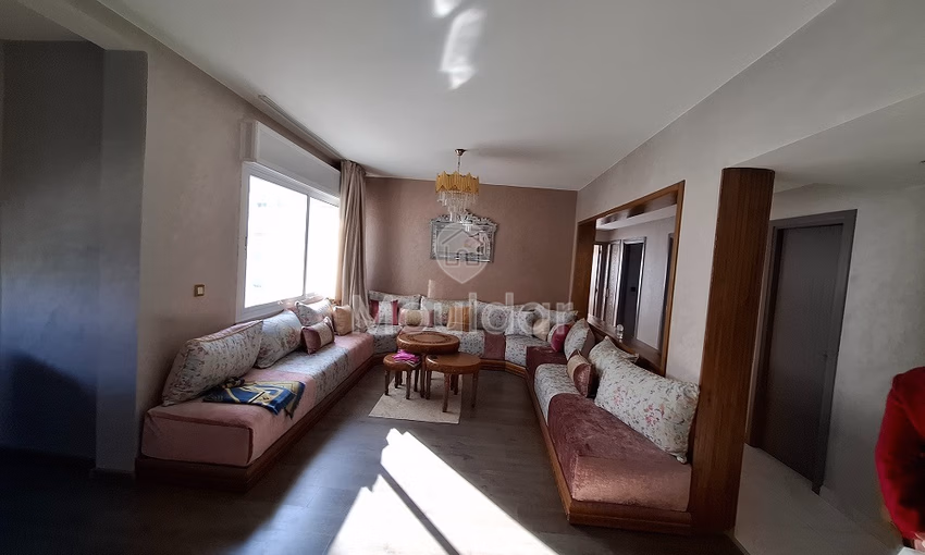 شقة للشراء مع تراس في الطابق الخامس