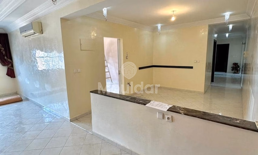 Apartment for rent with parking