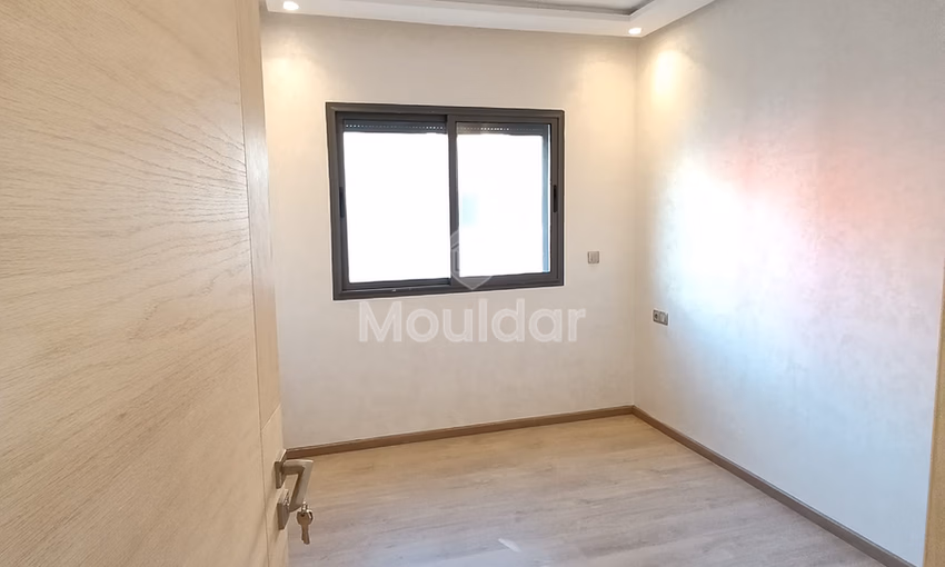 Estudio luminoso en alquiler en Casablanca - Aïn Borja, 2 habitaciones, 65 m².