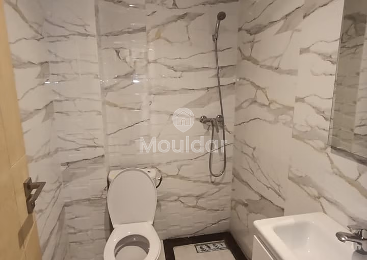 Estudio luminoso en alquiler en Casablanca - Aïn Borja, 2 habitaciones, 65 m².