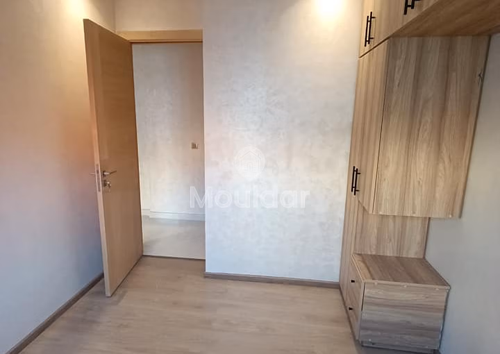Estudio luminoso en alquiler en Casablanca - Aïn Borja, 2 habitaciones, 65 m².