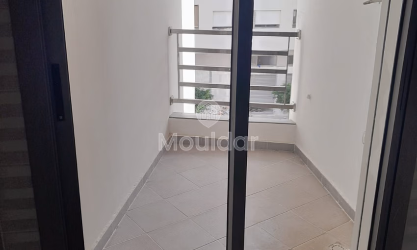 Apartamento en venta con balcón