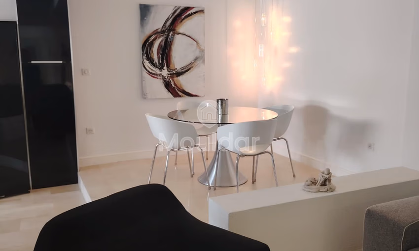 شقة للشراء مع موقف سيارات في الطابق الثالث